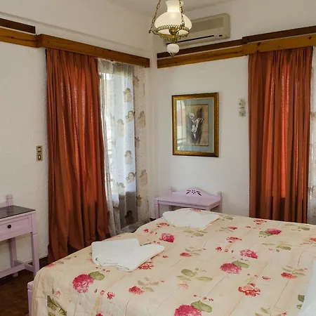 Alkion Hotel 2*